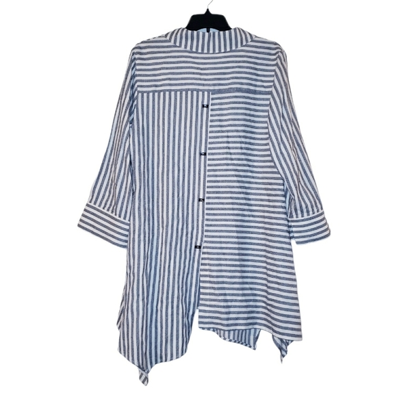 Soft Surroundings Asymmetrical Button Up Tunic - Picture 4 of 7